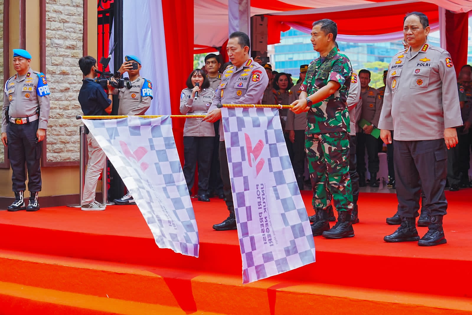Sambut HUT Bhayangkara ke-77, Masyarakat Apresiasi Bakti Sosial Polri
