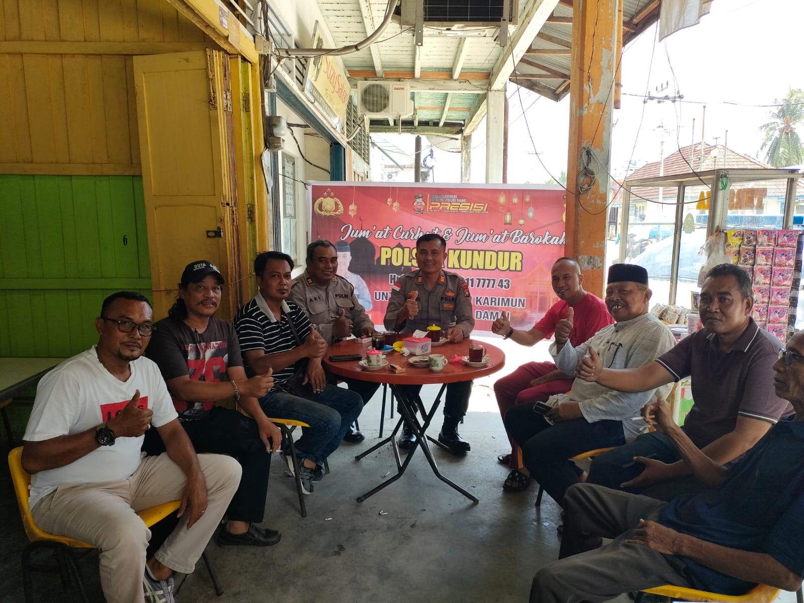 Polsek Kundur Gelar Jum'at Presisi di Kedai Kopi Ilham Tanjung Batu Kota