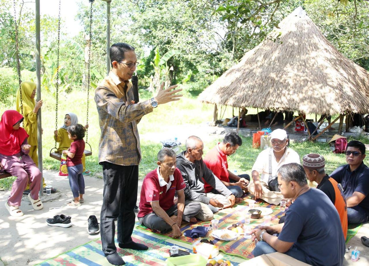 Amsakar Achmad Mengajak Warga Perkuat Silaturahmi dan Ketaqwaan Melalui Majelis Taklim