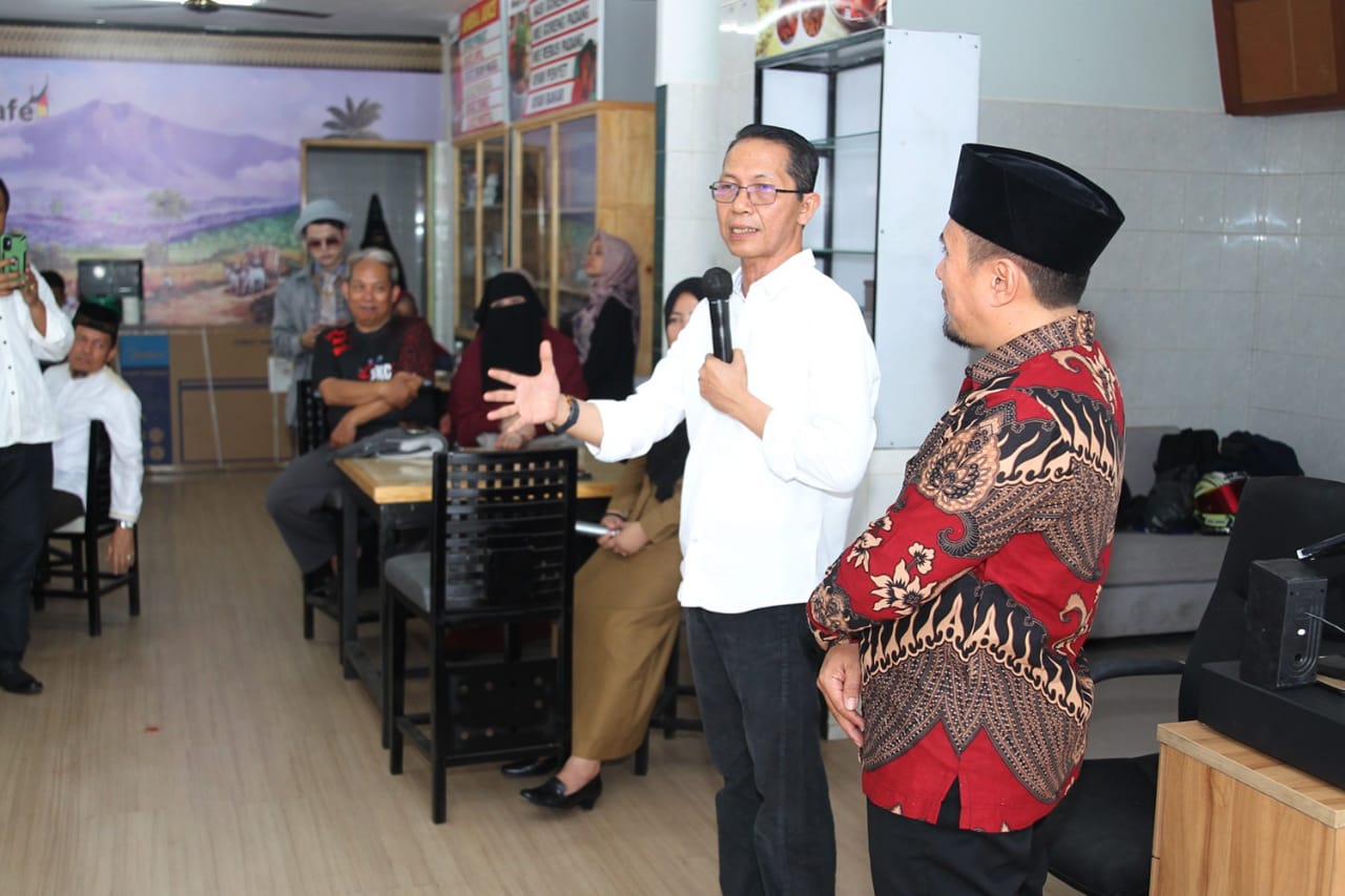 Amsakar Achmad Resmikan RM Lapau Uda Sutan 2 di Jalan Sriwijaya Minang Cafe
