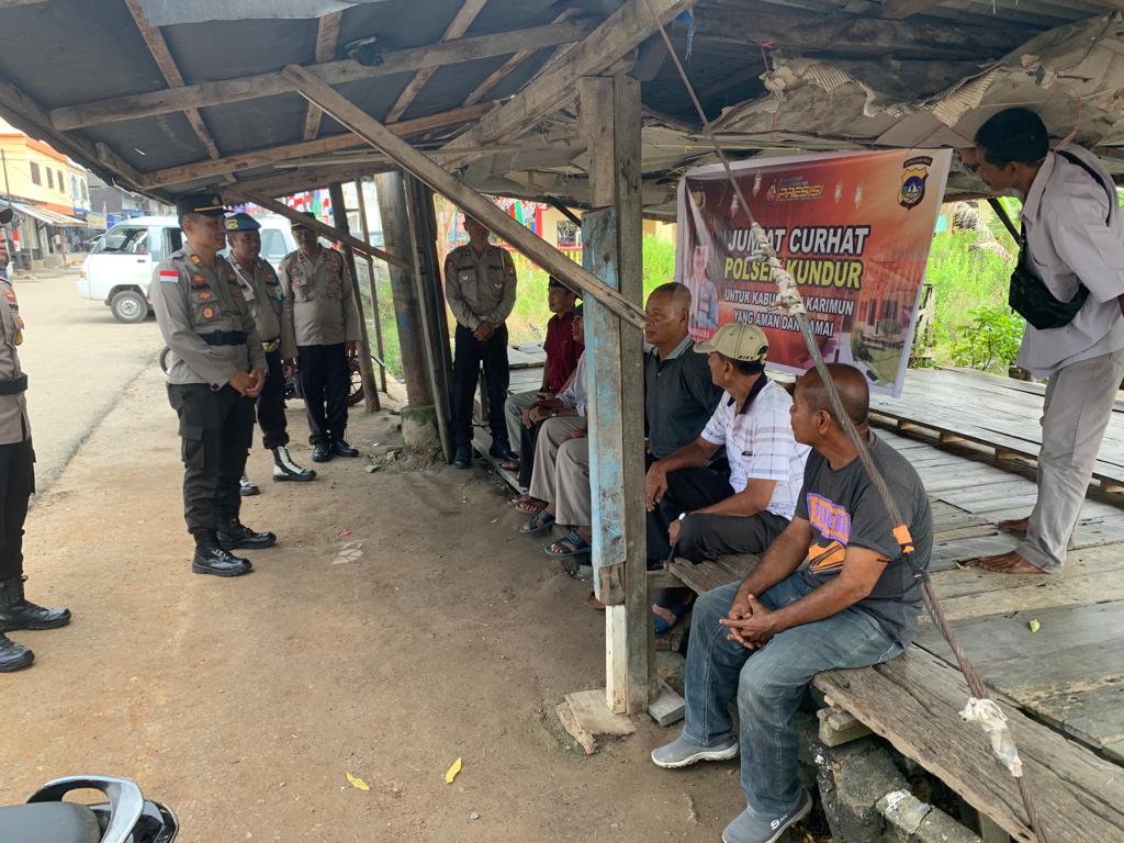 Polsek Kundur Gelar Jum'at Curhat Presisi di Pangkalan Ojek Pelabuhan SPN