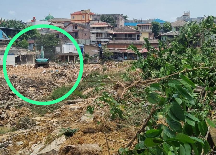 Keputusan dari PTUN Tanjungpinang Belum Ada, Bangunan PT. Pipa Mas Putih Dibongkar Paksa