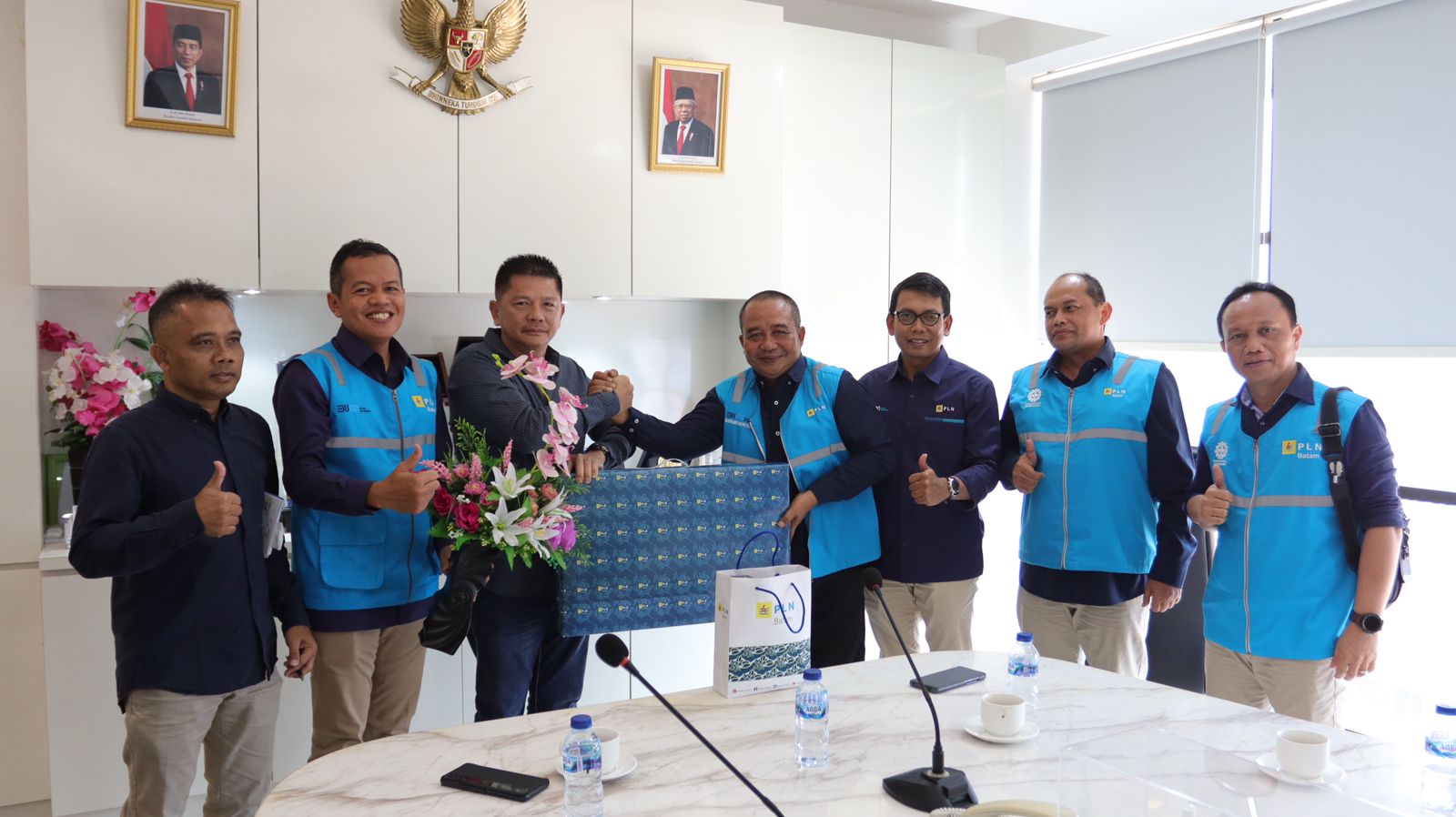 PLN Batam Beri Promo Tambah Daya Hingga Kunjungi Pelanggan Dalam Rangka HPN 2023
