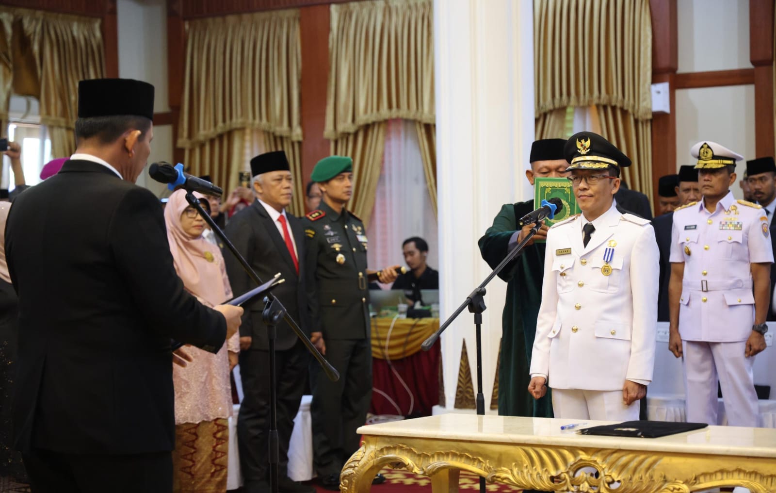 Gubernur Kepri Resmi Lantik Hasan Sebagai Penjabat Walikota Tanjungpinang