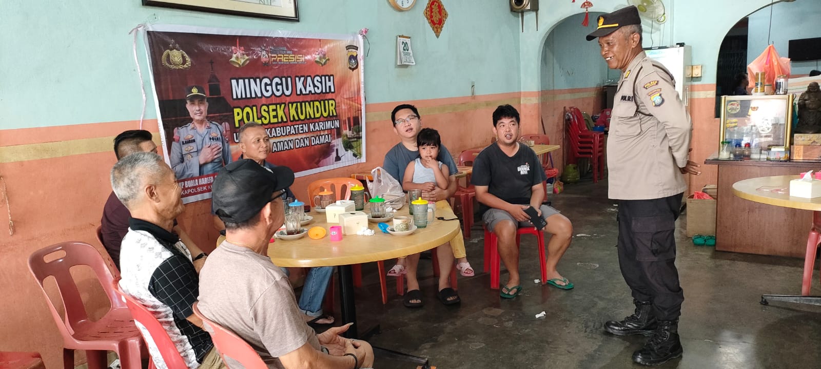 Polsek Kundur Gelar Minggu Kasih di Salah Satu Kedai Kopi Tanjung Batu Kota