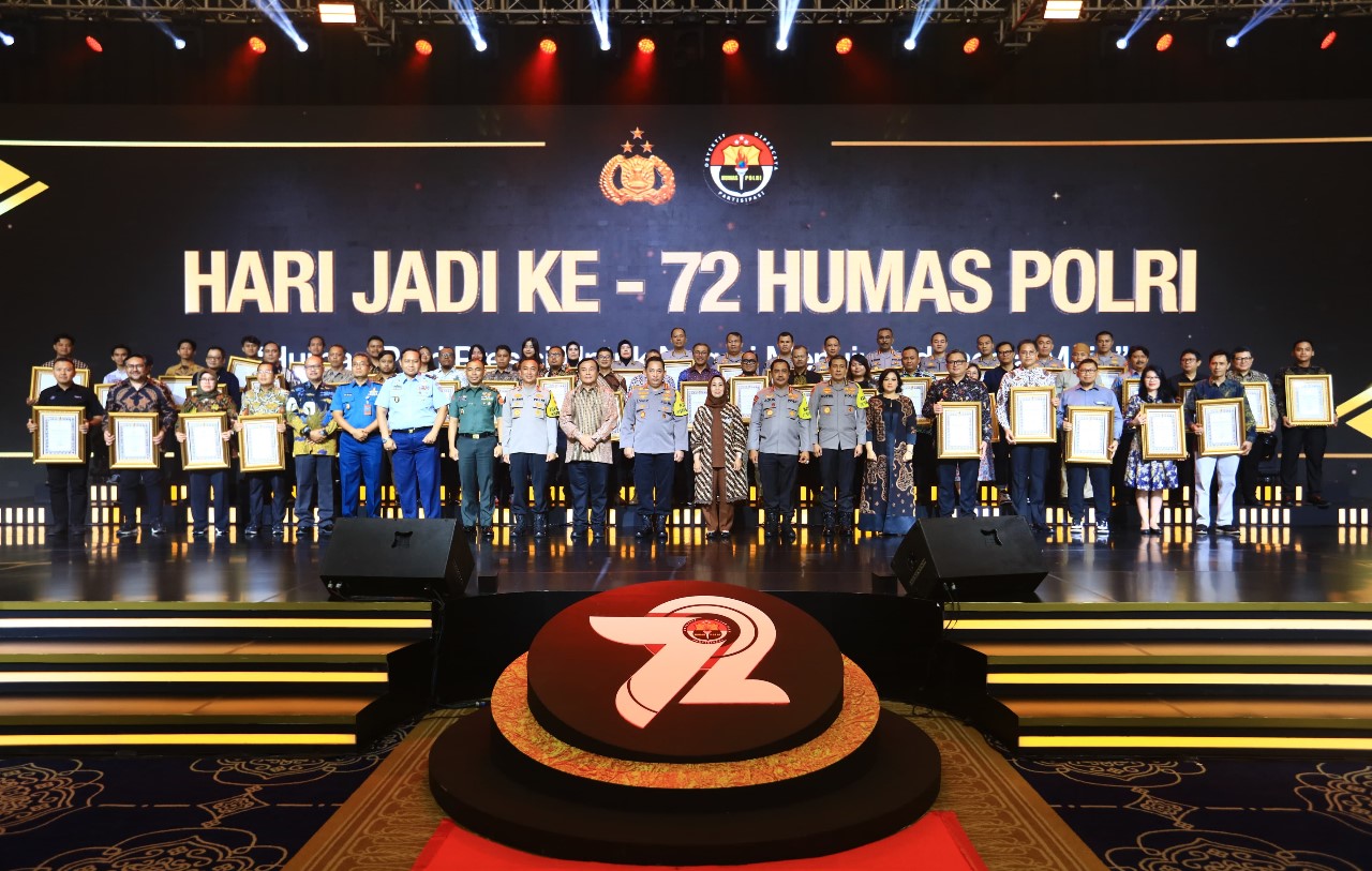Kapolri Listyo Sigit Prabowo Berikan Hadiah Besar ke Divisi Humas Polri