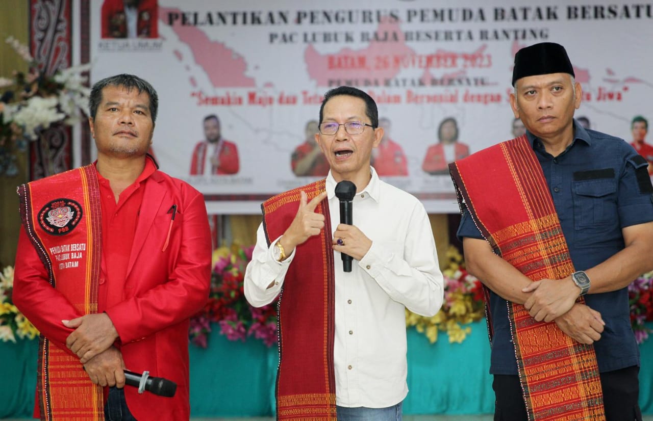 Amsakar Achmad Ingatkan Hal ini Saat Hadir di Pelantikan PAC PBB Lubuk Baja