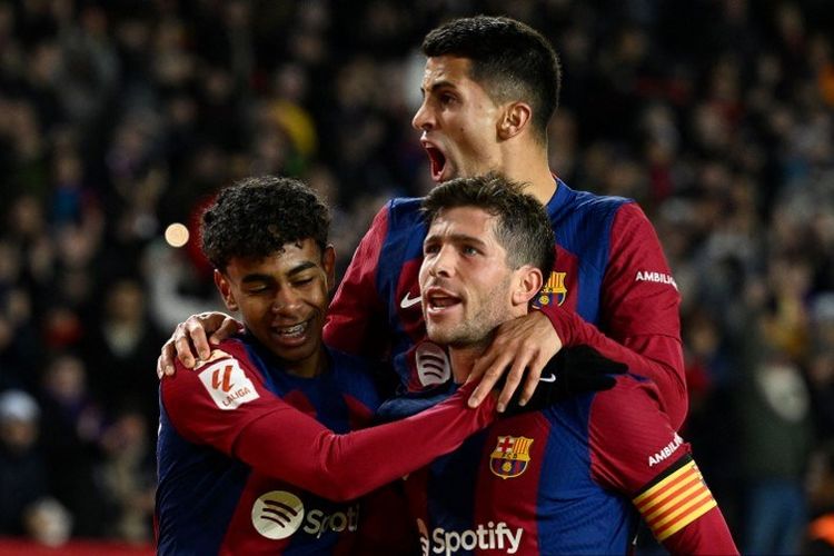 Barcelona Unggul Melawan Club Almeria 