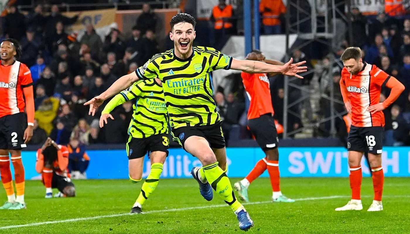Pesta Gol di Stadion Kenilworth Road, Hasil Luton Town vs Arsenal
