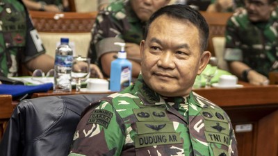 Dudung Kritik Pidato Megawati Soal Netralitas TNI