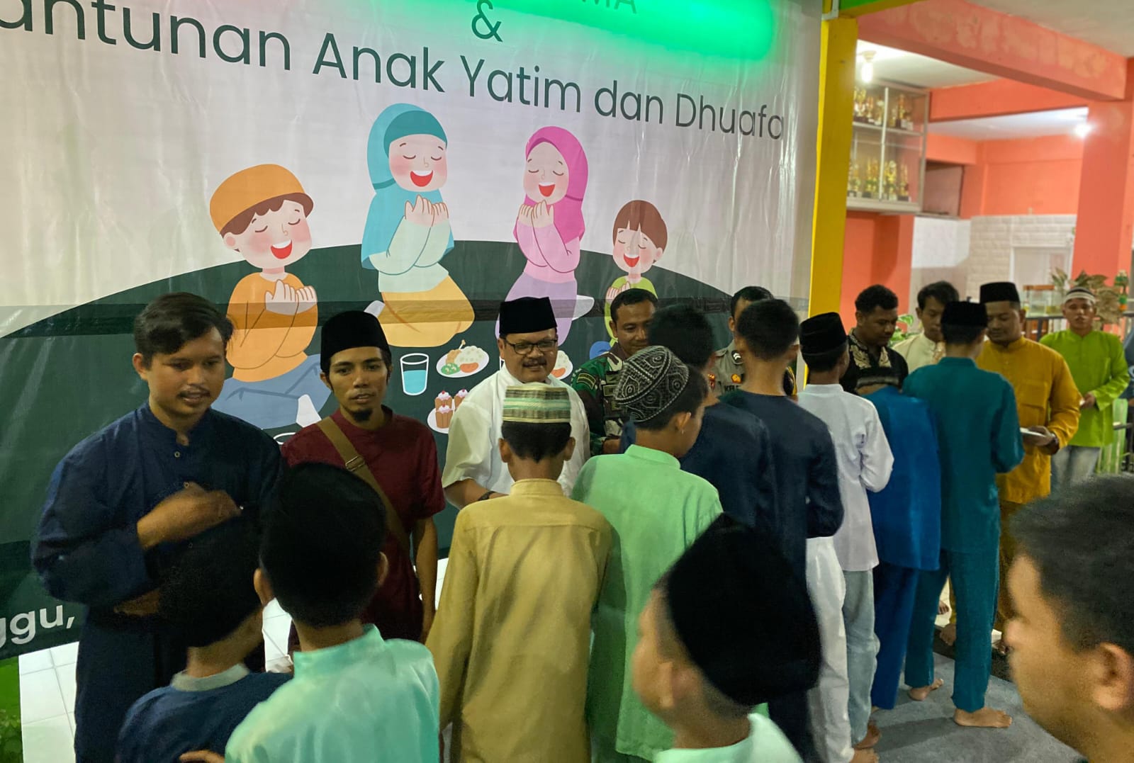 Perhimpunan Melayu Raya Kecamatan Batu Ampar dan Karang Taruna Batu Merah Gelar Buka Bersama dan Santunan Anak Yatim