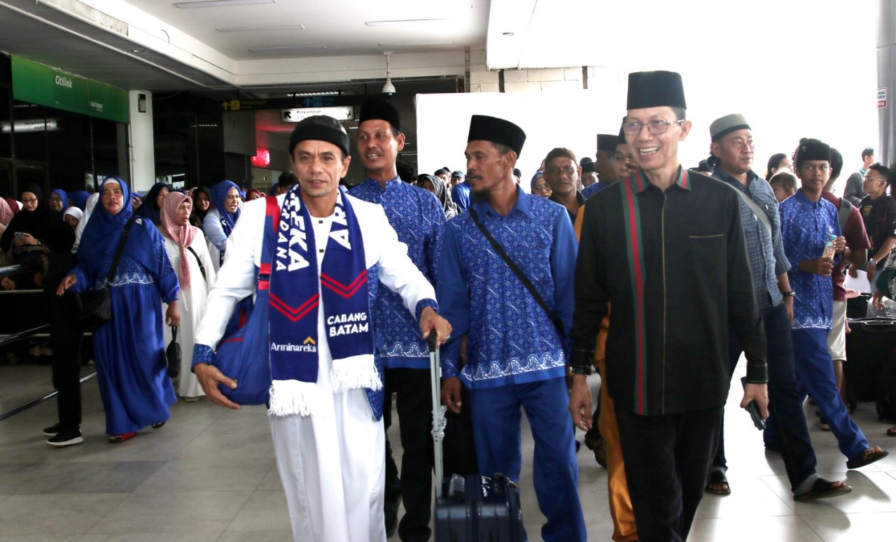 Amsakar Achmad Melepas Keberangkatan Jama'ah ke Tanah Suci