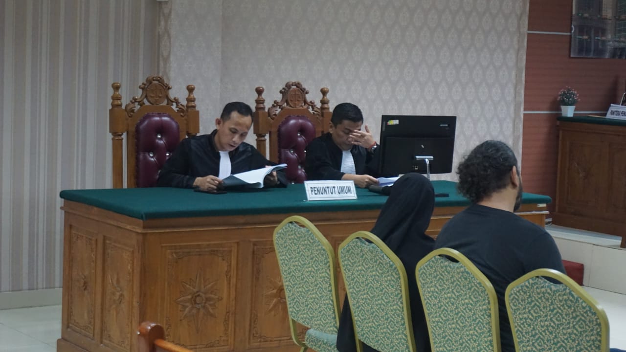 Mohamed Abdelaziz Hatiba Dituntut 7 Tahun dan Denda 5 Miliar di PN Batam