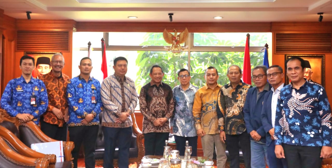 Rekomendasi DK PWI Pusat Terkait Dugaan Korupsi Dana Hibah BUMN Dicuekin Hendri Ch. Bangun