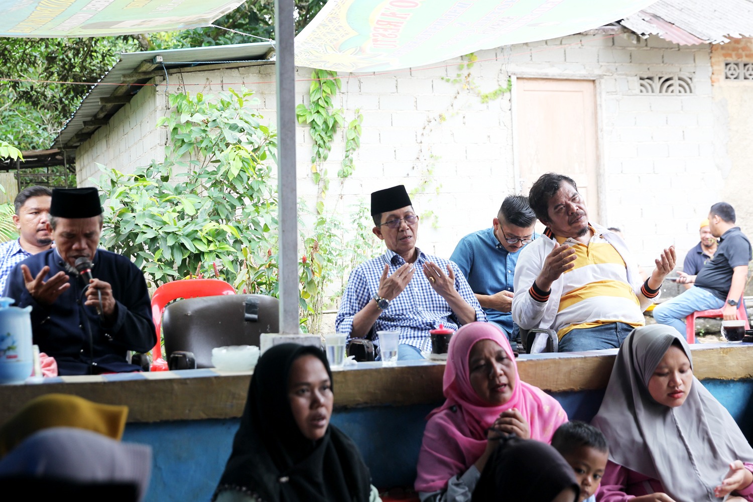 Amsakar Achmad Hadiri Kegiatan Ibu - Ibu Majelis Taklim Masjid Tembesi Bengkel