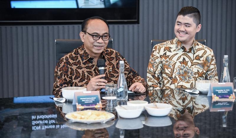 Menkominfo Dorong Media Jembatani AI Pro Manusia dan Kemanusiaan