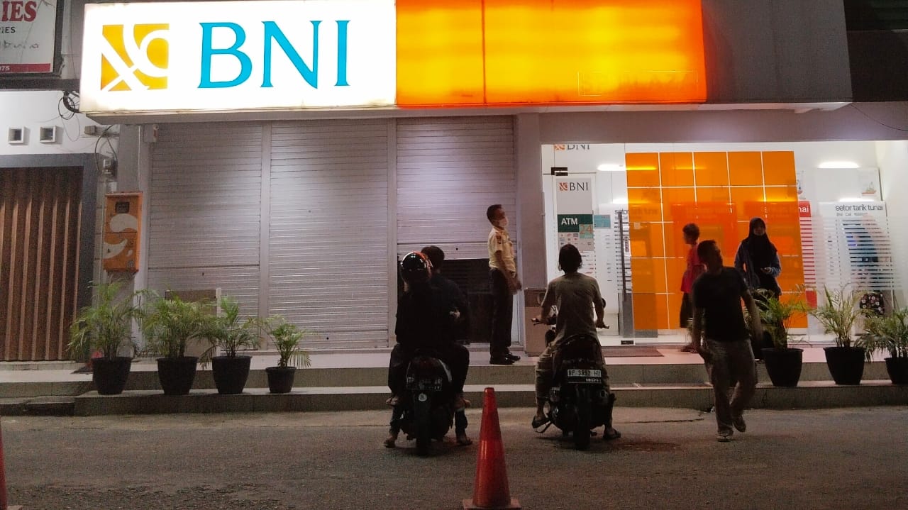 Seorang Nasabah Bank BNI Mengeluhkan Pelayanan, Ia Meyebut Terindikasi Langgar UU Pelayanan Publik dan Tak Profesional