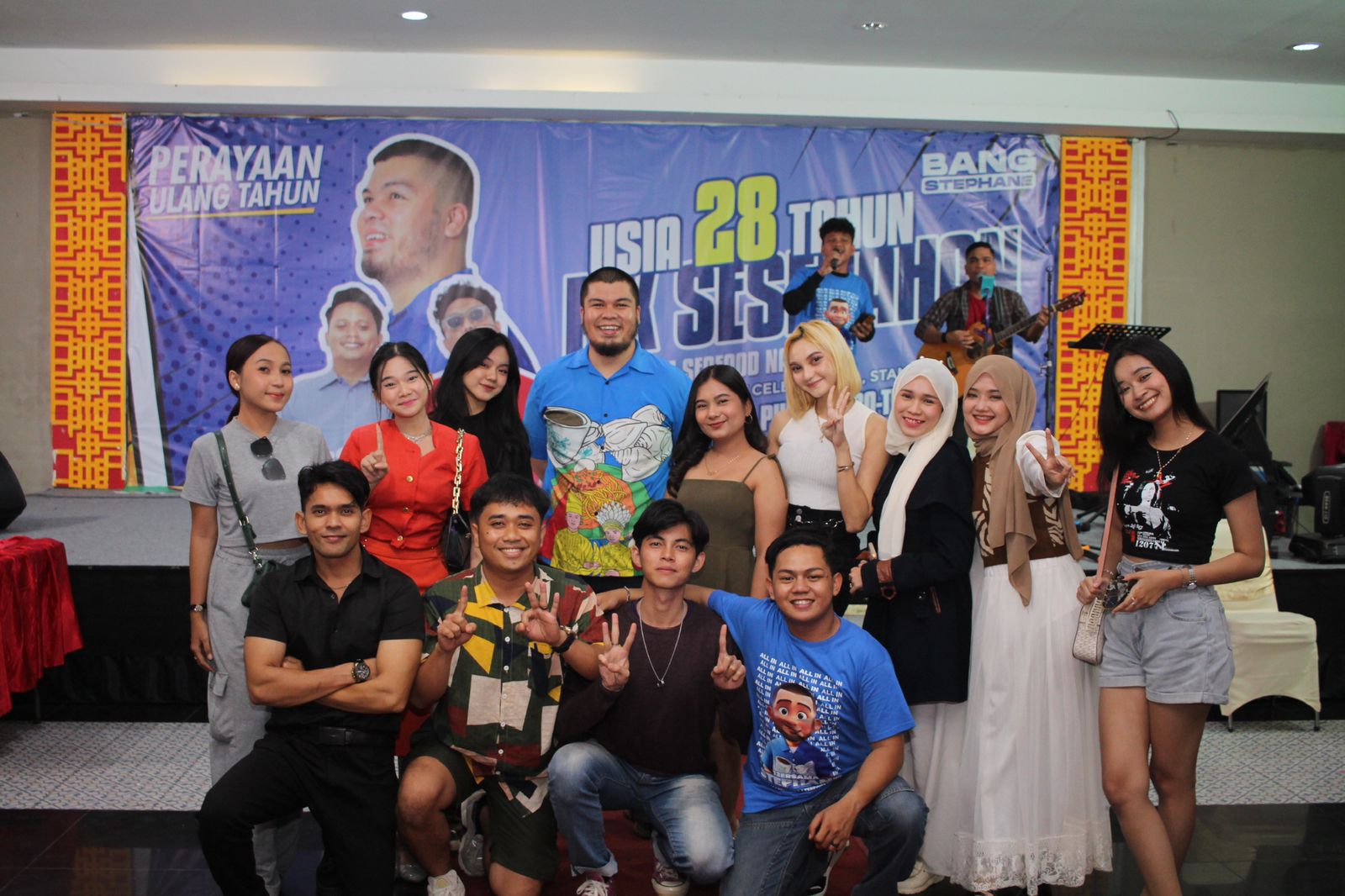 Stephanie Sebut dan Nilai Amsakar Achmad Sebagai Pemimpin Idaman Anak Muda Batam
