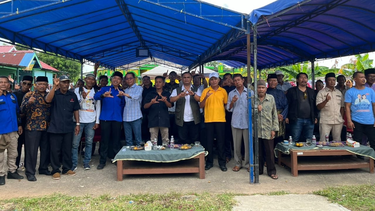 Amsakar Achmad Menyapa Masyarakat Bulang Lewat Bincang Santai dan Silahturahmi ASLI