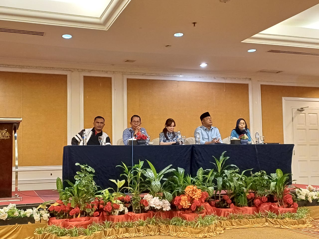 Amsakar-Li Claudia Ingatkan Tim Relawan di 12 Kecamatan Fokus pada Pemenangan, ASLI: Hadapi Isu Negatif dengan Santai