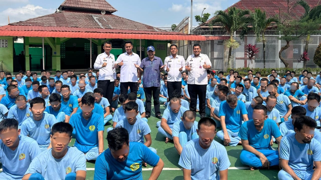 Sharing is Caring, Pakar Komunikasi dan Motivator Nasional Berikan Motivasi kepada Warga Binaan Rutan Batam