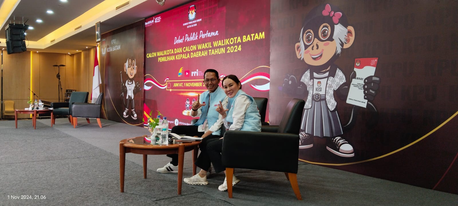 Debat Pertama Calon Walikota dan Wakil Walikota Batam, Inilah Sejumlah Visi dan Misi Pasangan Amsakar-Li Claudia