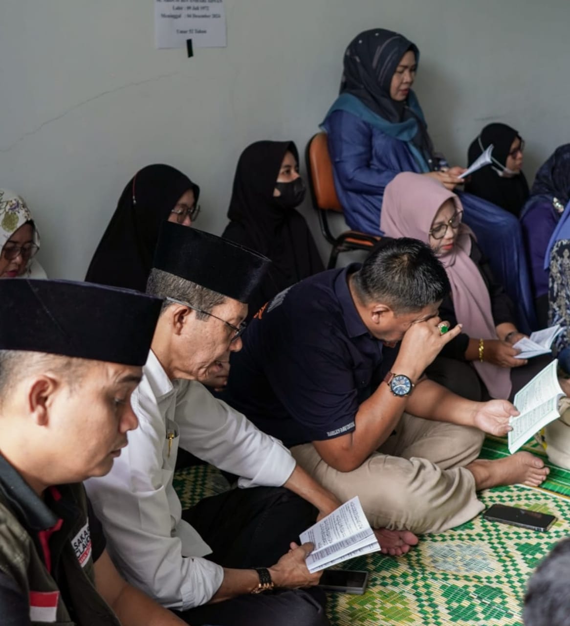 Wakil Walikota Batam, Amsakar Achmad Melayat ke Rumah Duka di Keluarga Tim Relawan ASLI