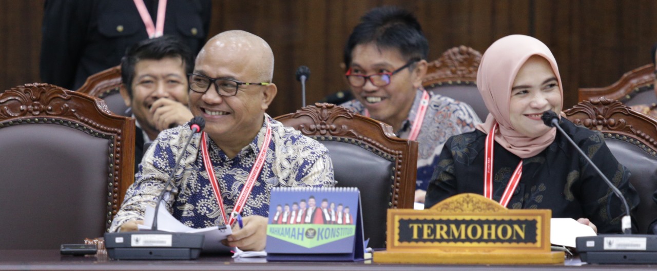 Tanpa Kuasa Hukum, KPU Kabupaten Bolaang Tolak Permohonan Arsalan Makalang-Hartina S. Badu