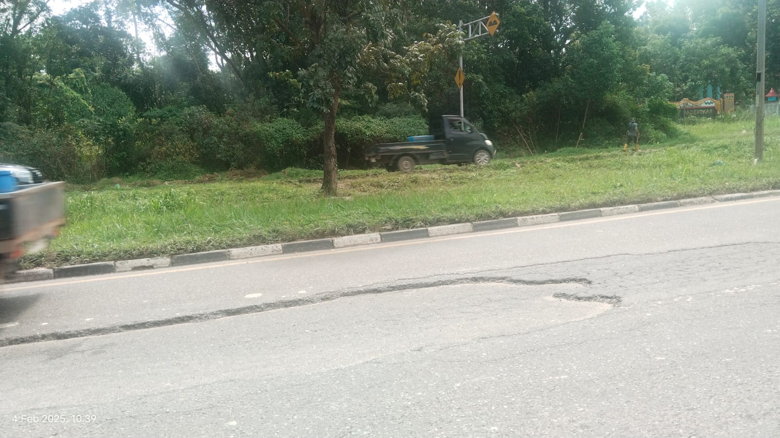 Hampir Sebulan Hujan, Kota Batam Dihiasi dengan Lubang-lubang Bermacam Bentuk