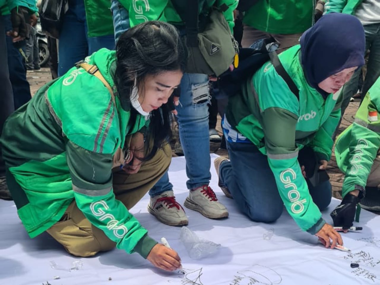 Program Akses Hemat Berbayar dari Grab kepada Mitra Drver Terkesan Adanya Exspolitasi