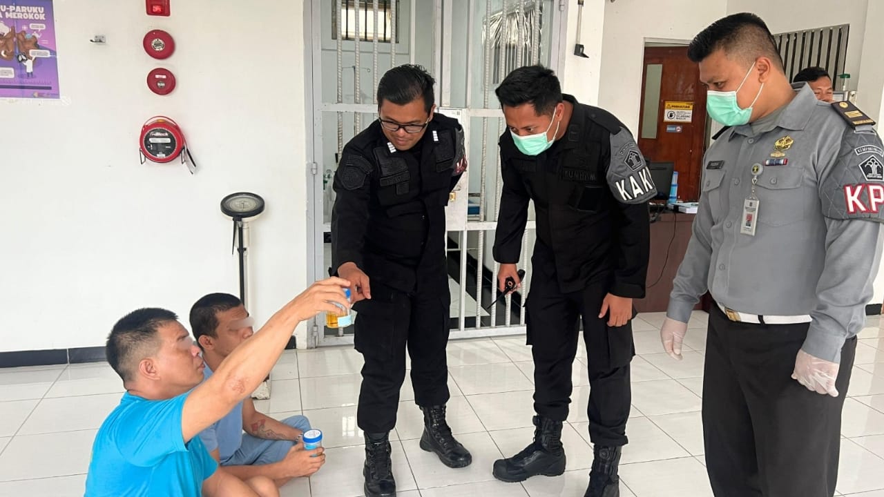 Rutan Batam Gelar Razia Gabungan dan Tes Urin Kepada Petugas serta Warga Winaan