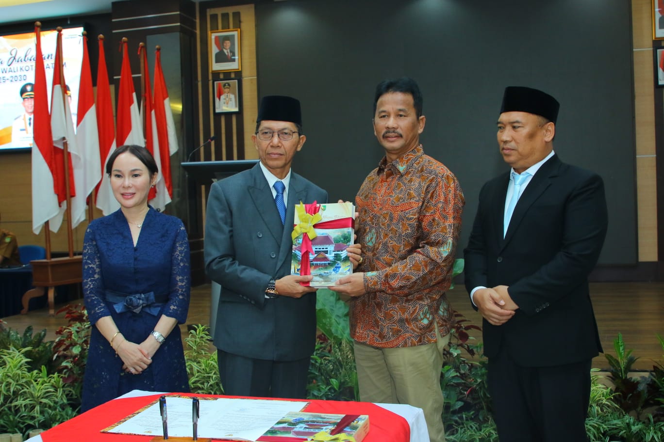 Sertijab Walikota, Amsakar Achmad dan Li Claudia Chandra Siap Lanjutkan Pembangunan Batam