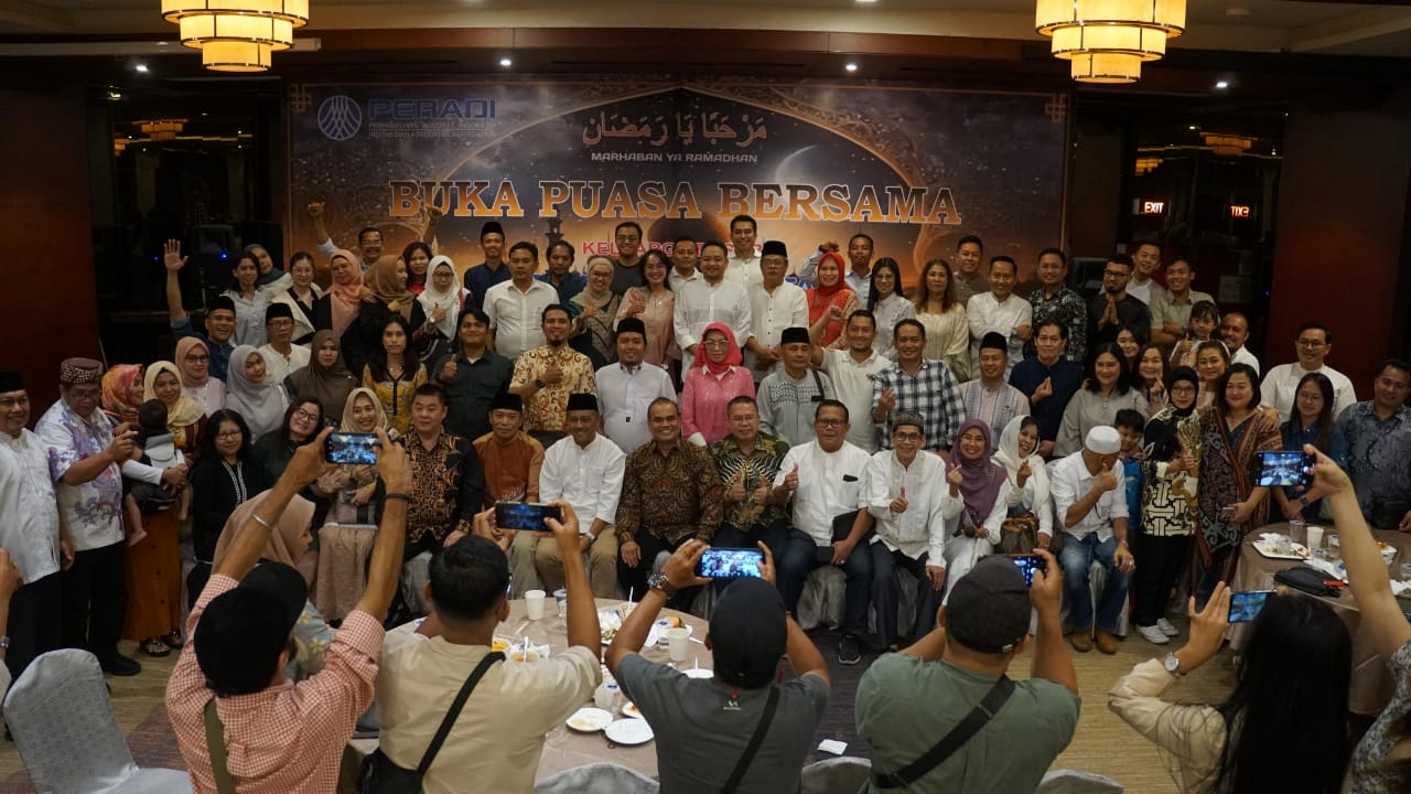 Sambut Ramadan 1446 H, Peradi Batam Gelar Buka Bersama dan Santunan Anak Yatim Piatu