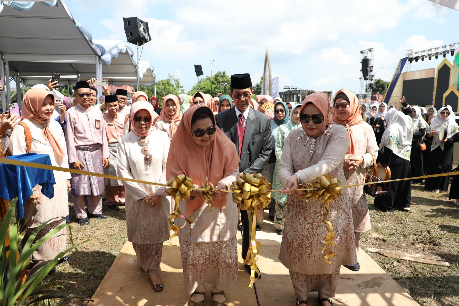 Pembukaan Bazar MTQH ke-XXXIII Tingkat Kota Batam, Amsakar: UMKM Naik Kelas Lewat Program Modal Usaha Tanpa Bunga