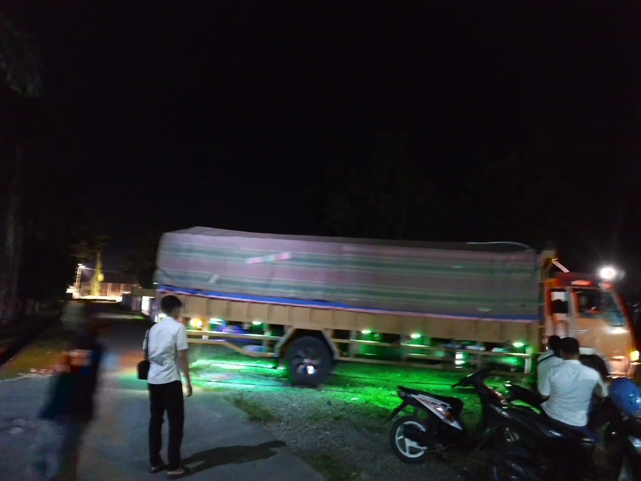 Barbuk Telur Ayam dan Truk Diserahkan ke Pihak Karantina Seusai Diamankan Polisi