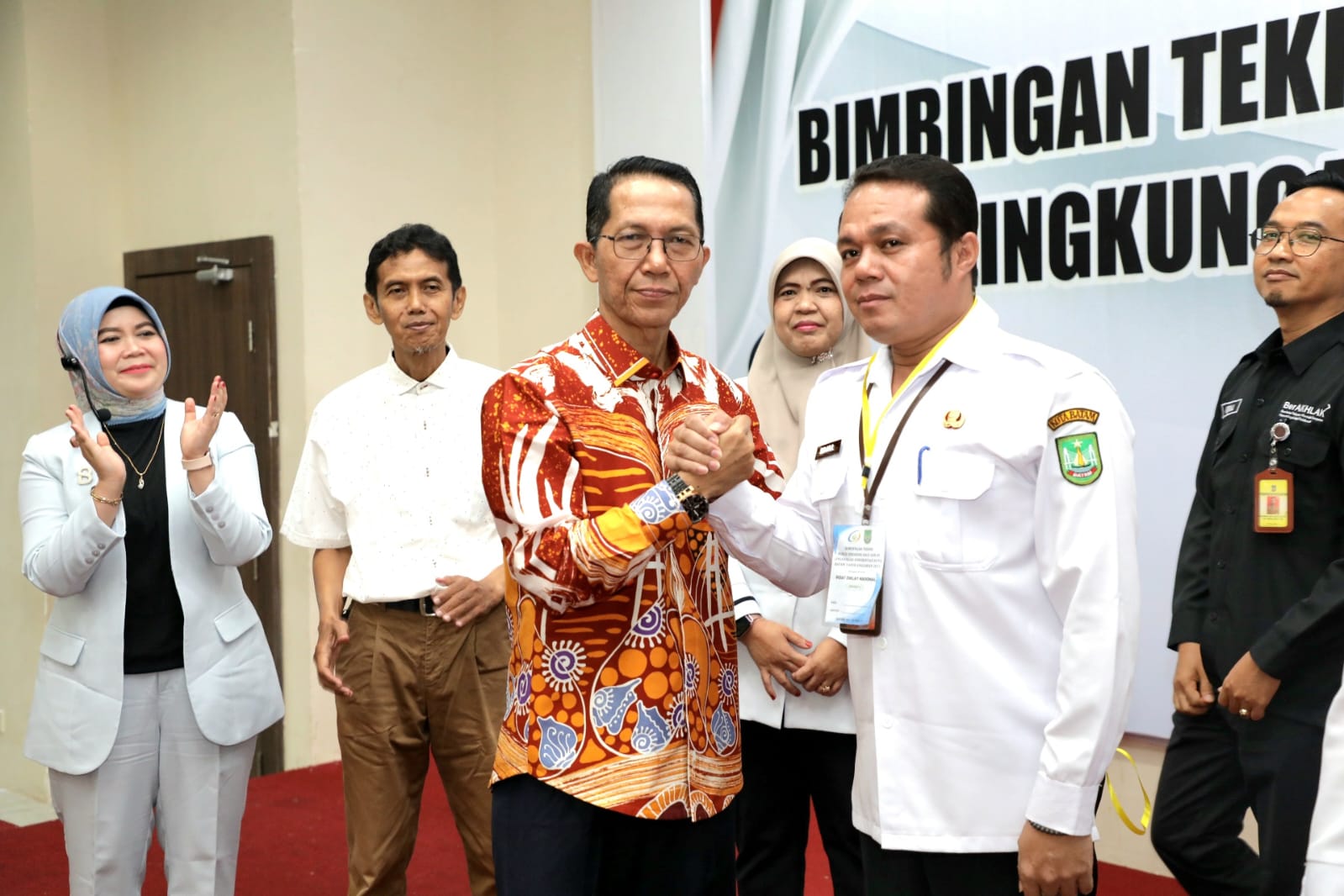 Buka Bimtek Public Speaking, Wali Kota Amsakar Dorong ASN Jadi Corong Komunikasi Pemerintah