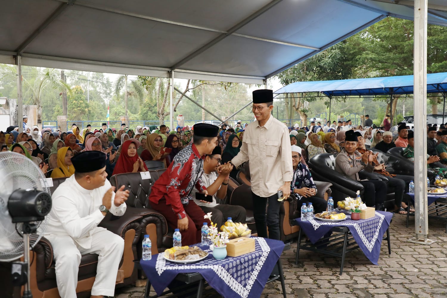 Halal Bi Halal Masyarakat Sungai Beduk, Wali Kota Amsakar Puji Kekompakan Warga