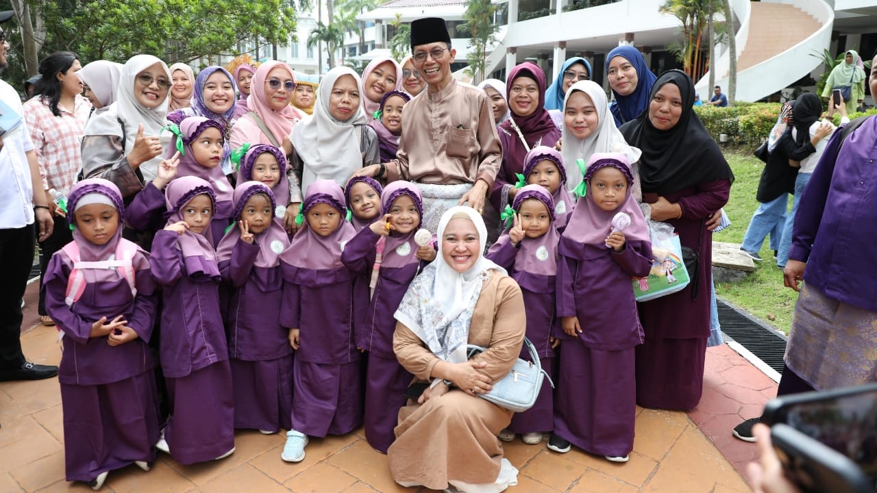 Hardiknas 2025, Wali Kota Amsakar: Momentum Perkuat Pendidikan Berkualitas untuk Semua