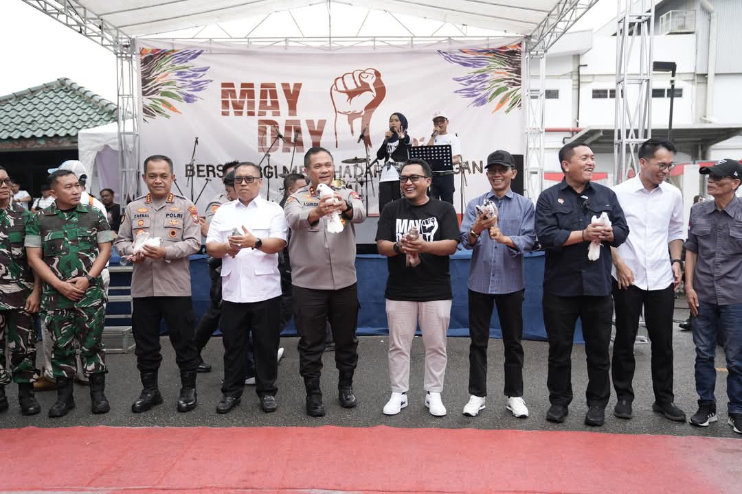 Wali Kota Batam Hadiri May Day 2025, Amsakar Ajak Semua Pihak Termasuk Para Buruh untuk Berdialog Secara Konstruktif