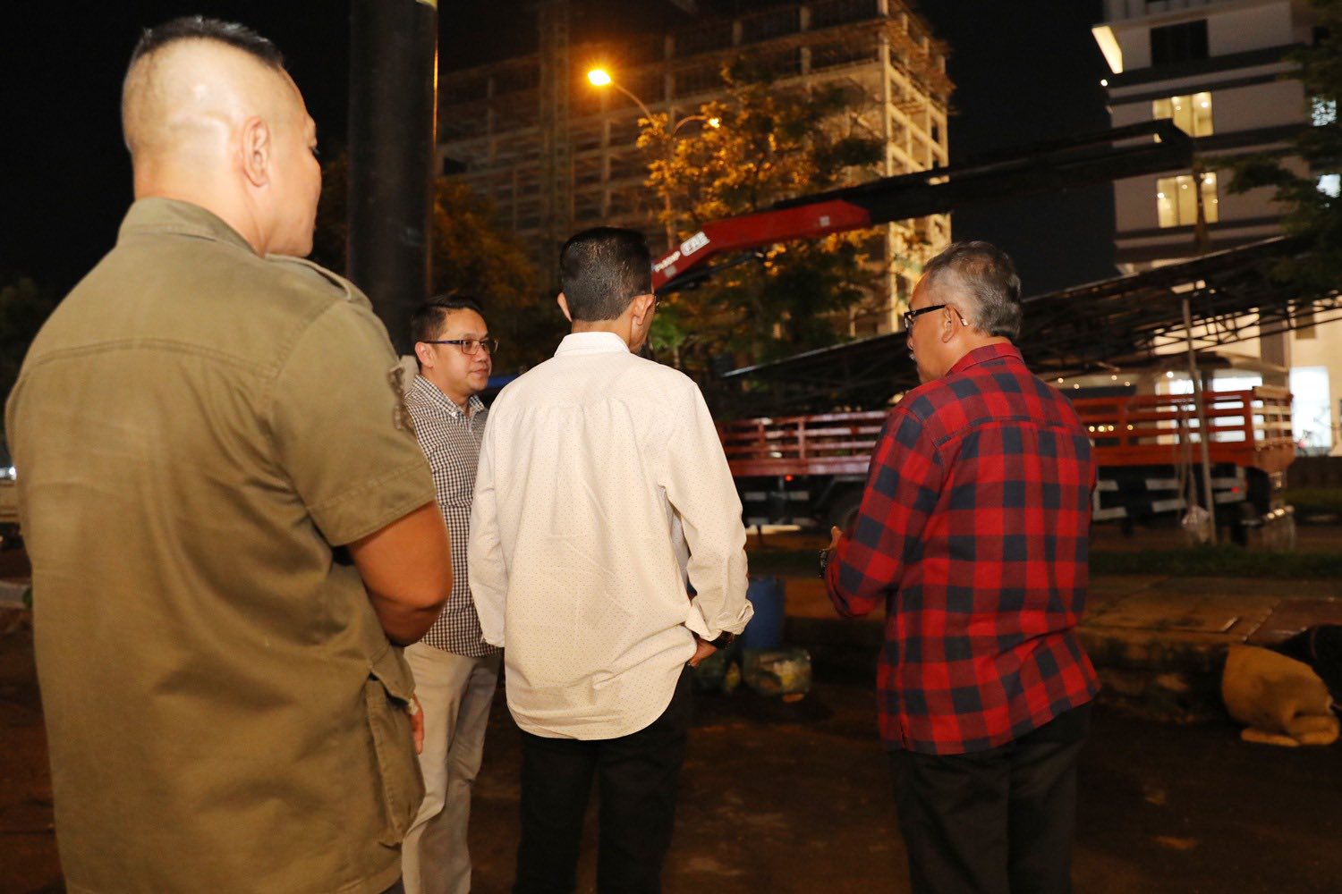 Wali Kota Batam Turun Langsung Awasi Penertiban dan Pembongkaran Dua Reklame