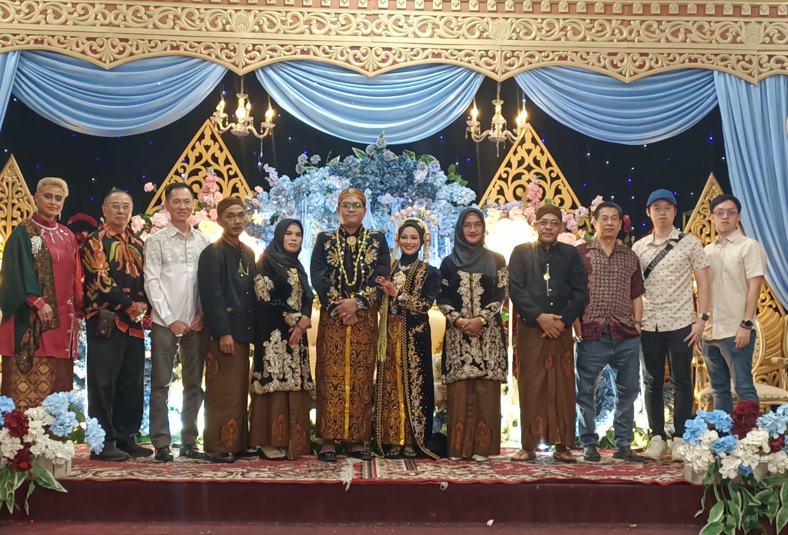 Kehadiran Ratu Wangsa dalam Pernikahan Relis & Bagus, Penuh Suka Cita dan Kekhidmatan