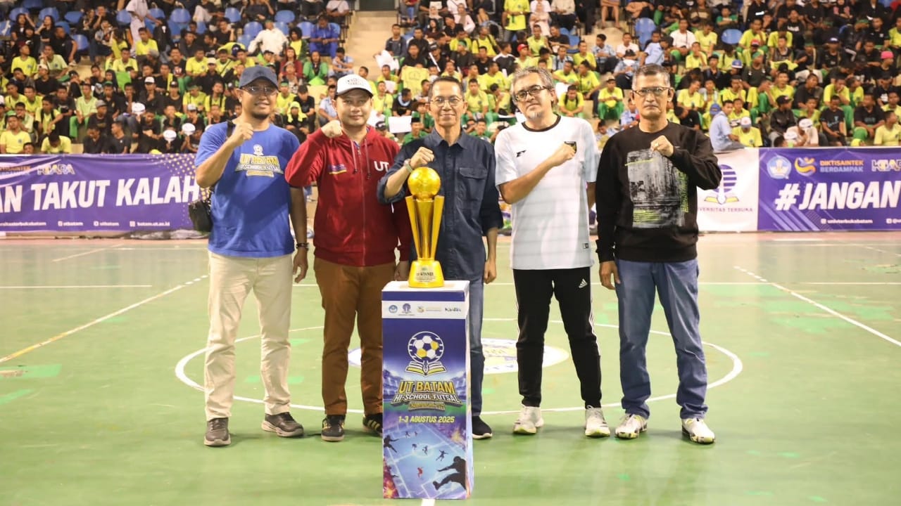 SMK Negeri 1 Batam Raih Juara Hi School Futsal Championship 2025 se-Provinsi Kepri, Wali Kota Amsakar Apresiasi dan Siap Beri Dukungan