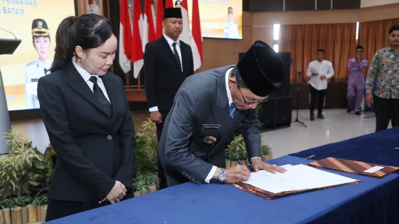 Wali Kota Amsakar Resmi Lantik 95 Penjabat Sekretarus Daerah, Camat, Lurah dan Penjabat Baru