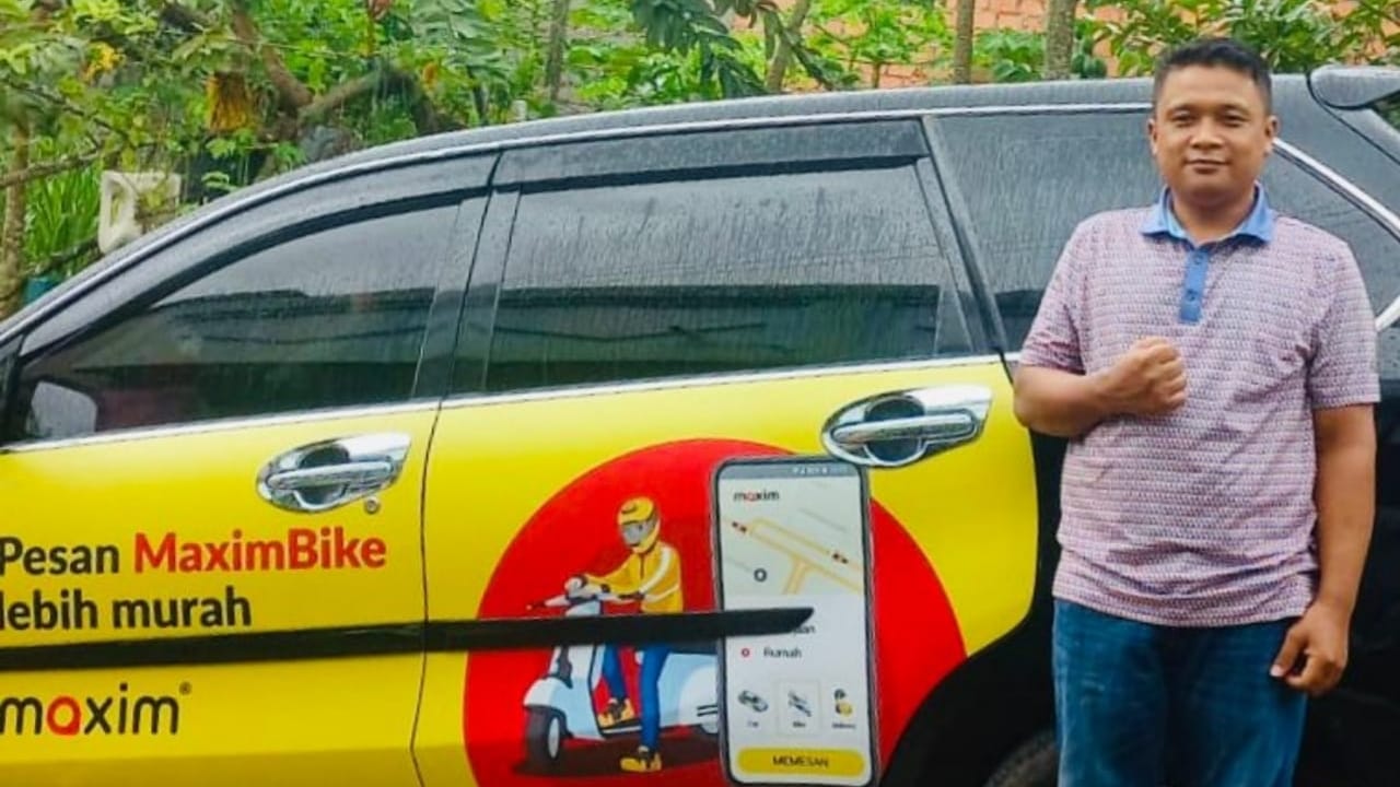Banting Stir Jadi Pengemudi Maxim, Mantan Pegawai Kantoran di Batam ini Kini Raup Hingga Rp17 Juta per Bulan