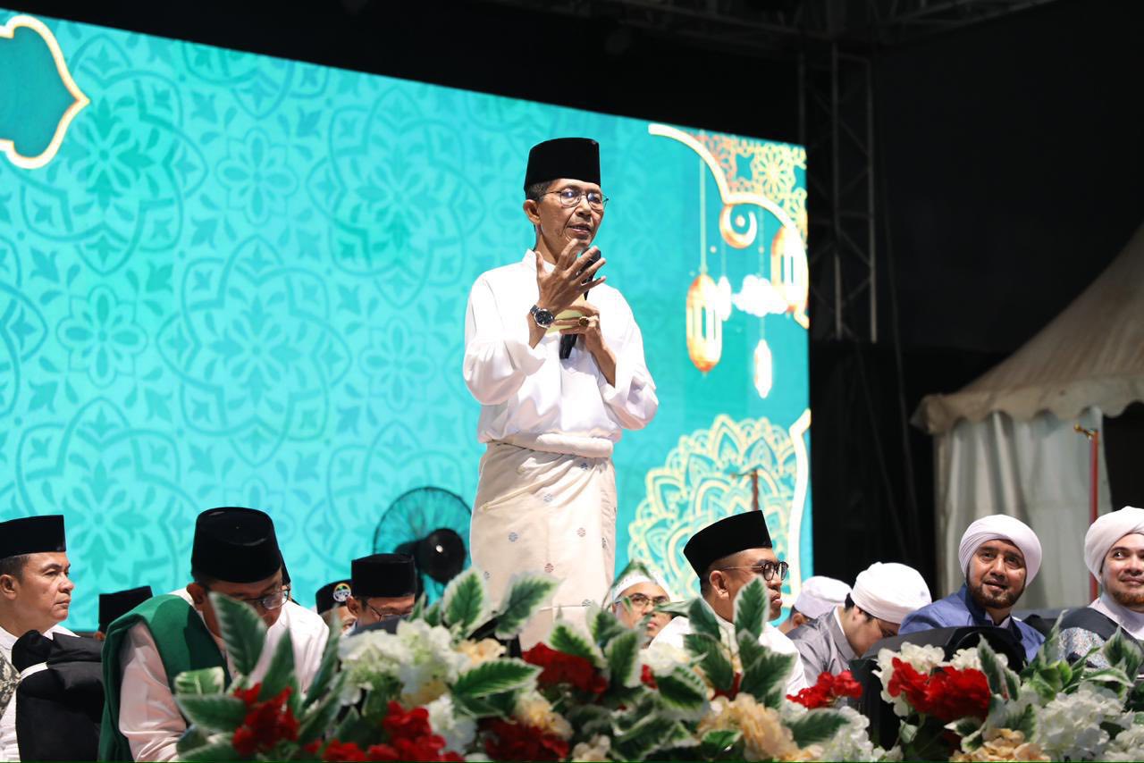 Amsakar dan Ribuan Warga Batam Bersalawat Bersama Habib Syech dan Habib Jindan