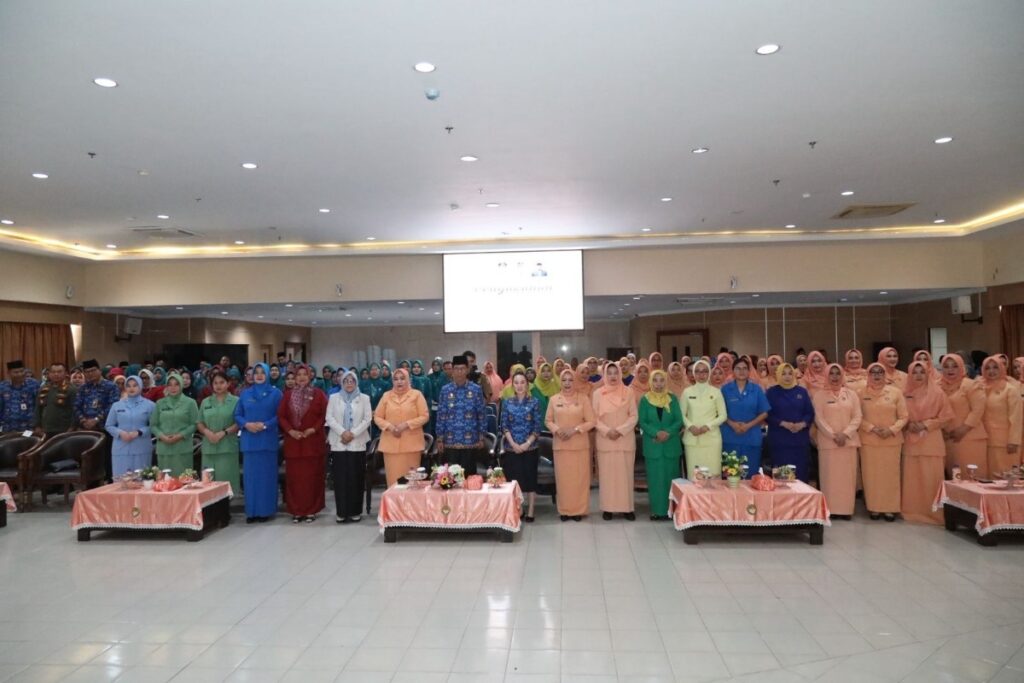 Anggota DPRD dari Fraksi Partai NasDem Hadiri Pengukuhan Pengurus DWP Kota Batam