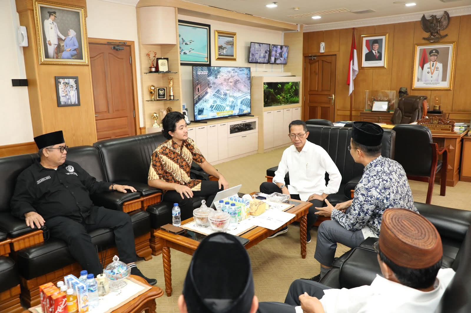 Wali Kota Batam Bahas RPU Halal bersama Nazhir Wakaf Mitra Umat dan Investor Jepang