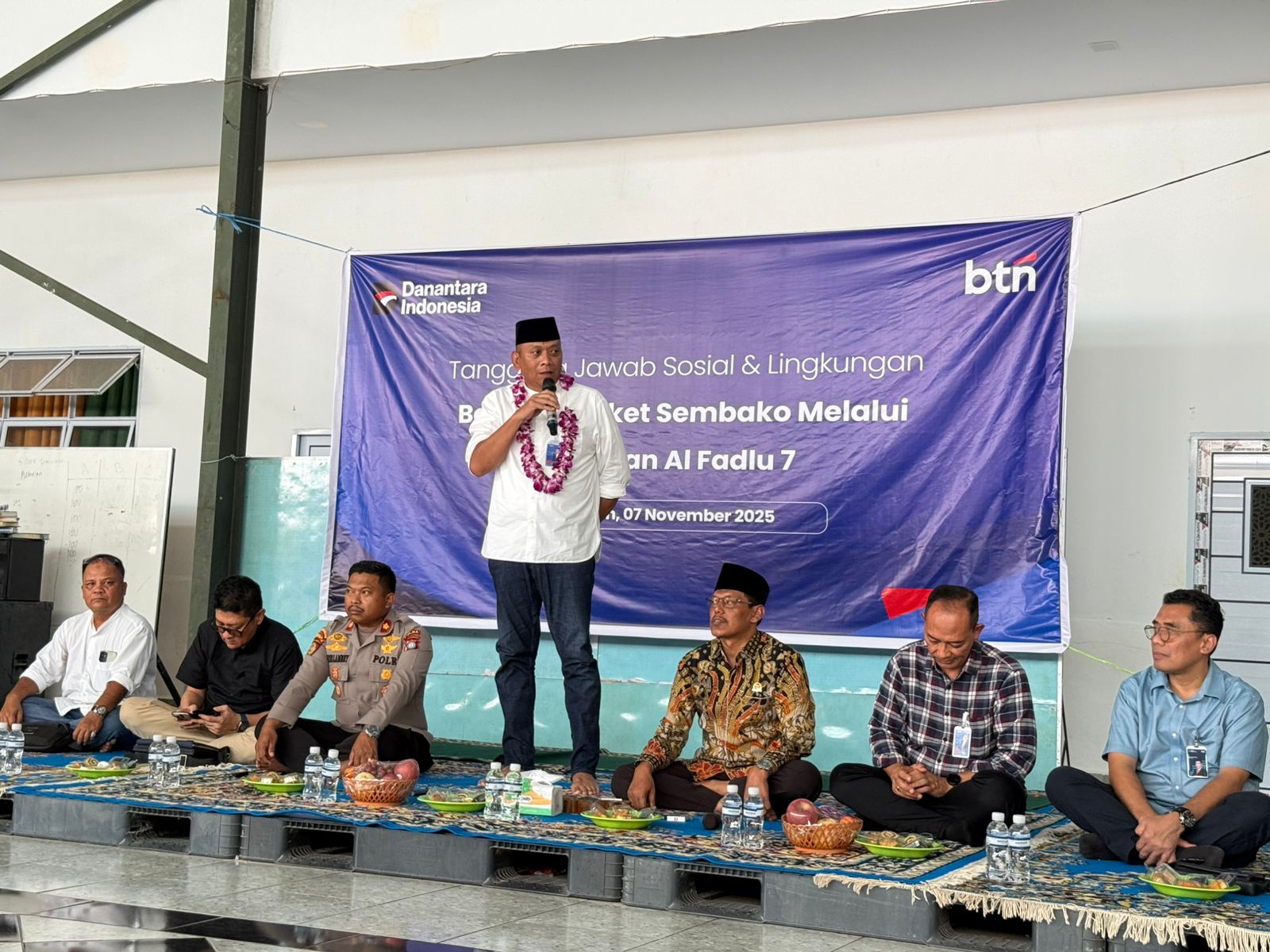 Wujud Kepedulian Sosial, Bank BTN Serahkan Bantuan 260 Paket Sembako untuk Santri Yayasan Al Fadlu 7 Nongsa