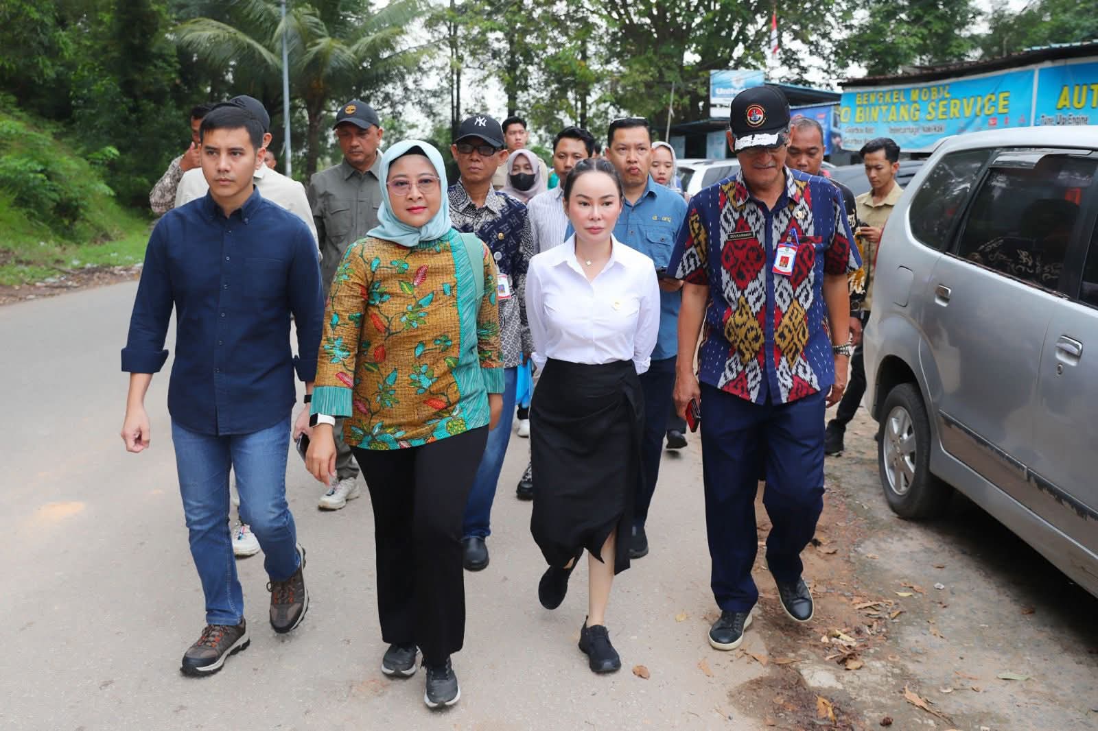 Kota Batam Perkuat Infrastruktur Persampahan, Li Claudia Pantau Pembangunan TPS BIN Sampah Tertutup