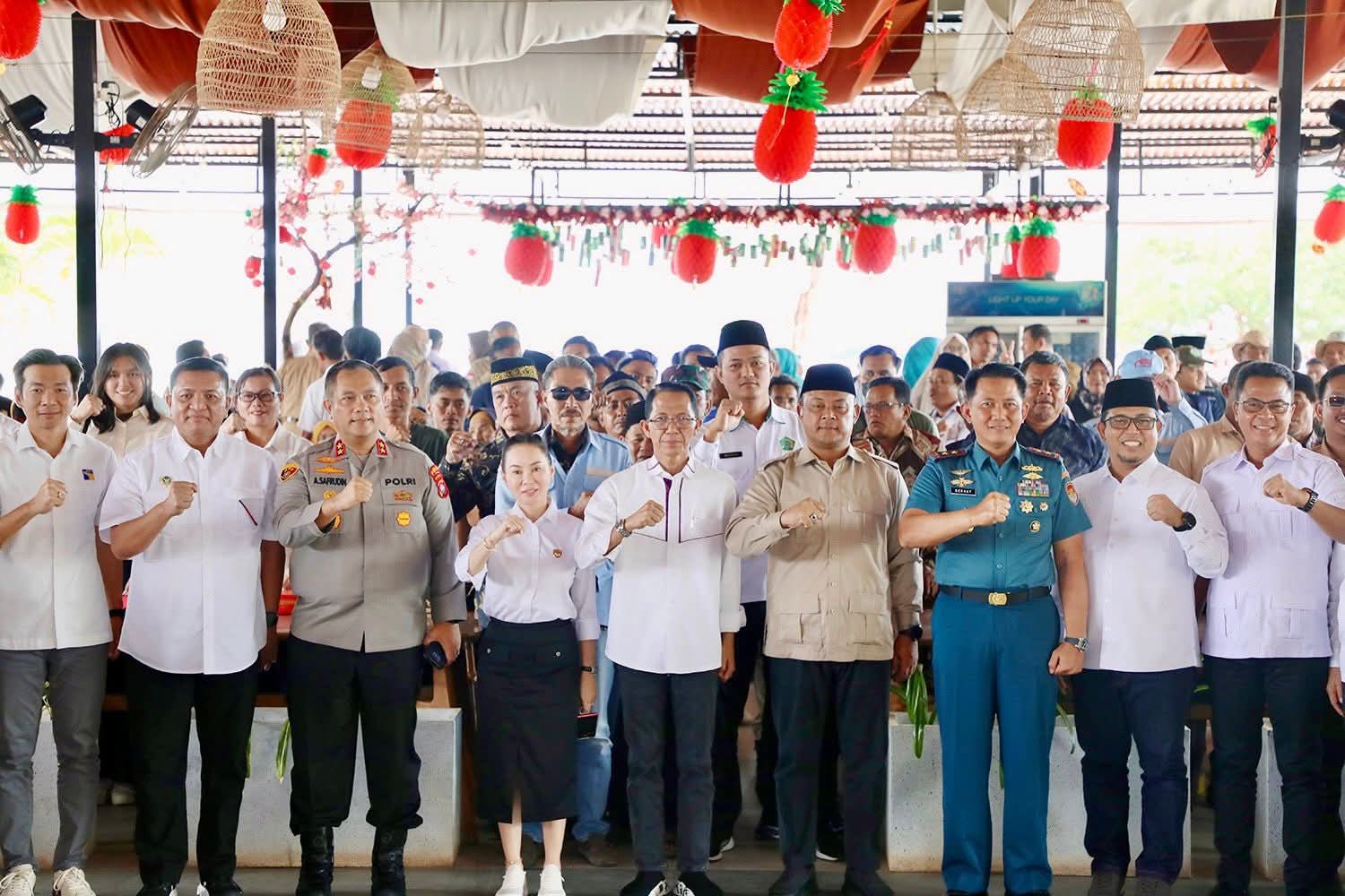 Temui Warga Rempang, Amsakar-Li Claudia Perkenalkan Program Sekolah Merah Putih Presiden Prabowo